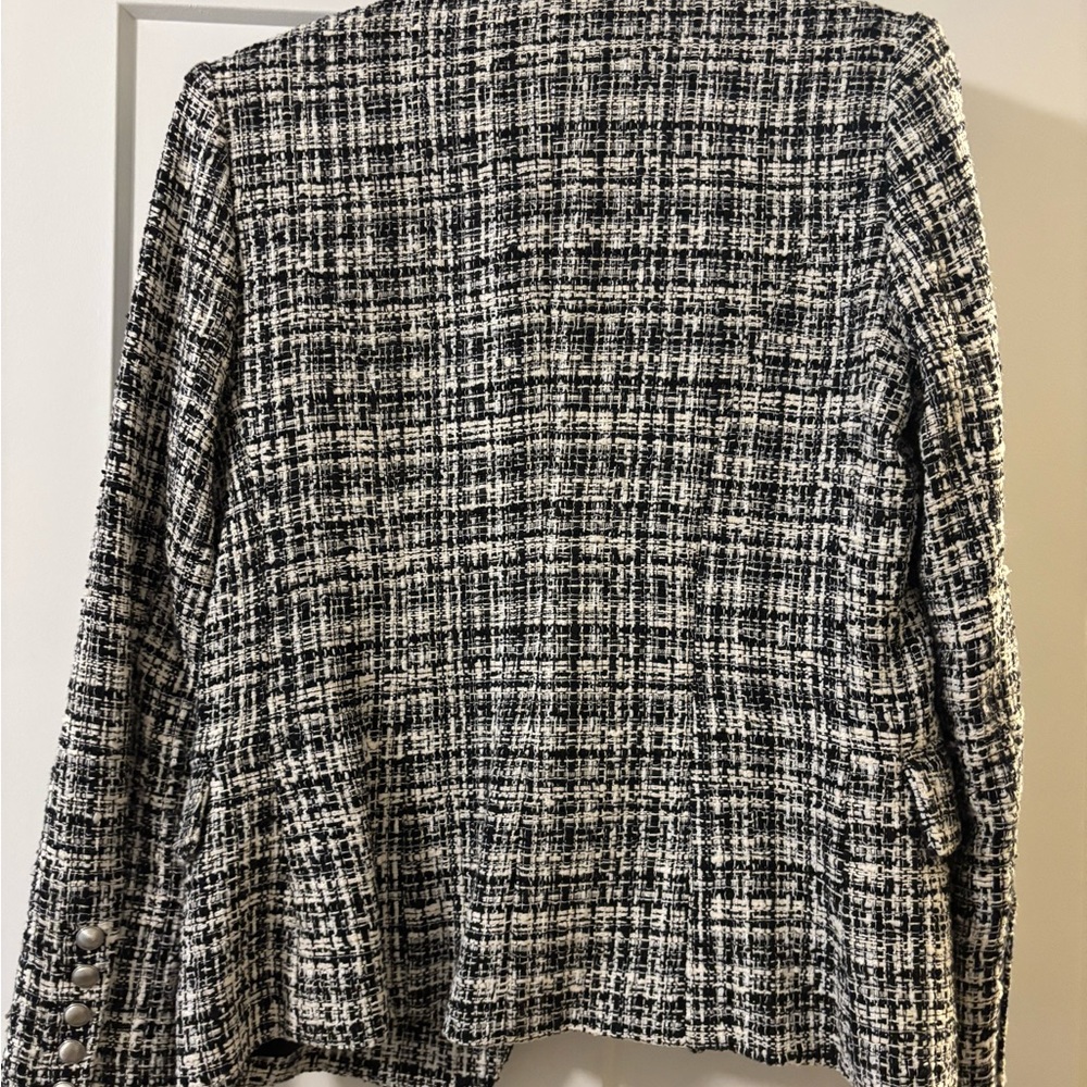 L'AGENCE Black and White Tweed Kenzie blazer - Picture 2 of 6